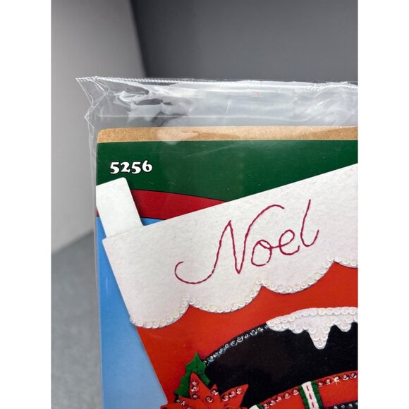 Design Works Poinsettia Snowman Felt Stocking Kit 18" Beads/Floss/Needle/Pattern - Picture 9 of 12